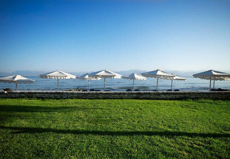 Roda Beach Resort & Spa 외부 사진