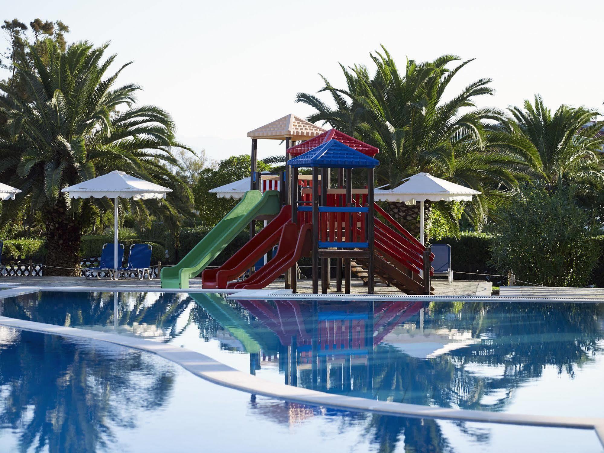 Roda Beach Resort & Spa 외부 사진