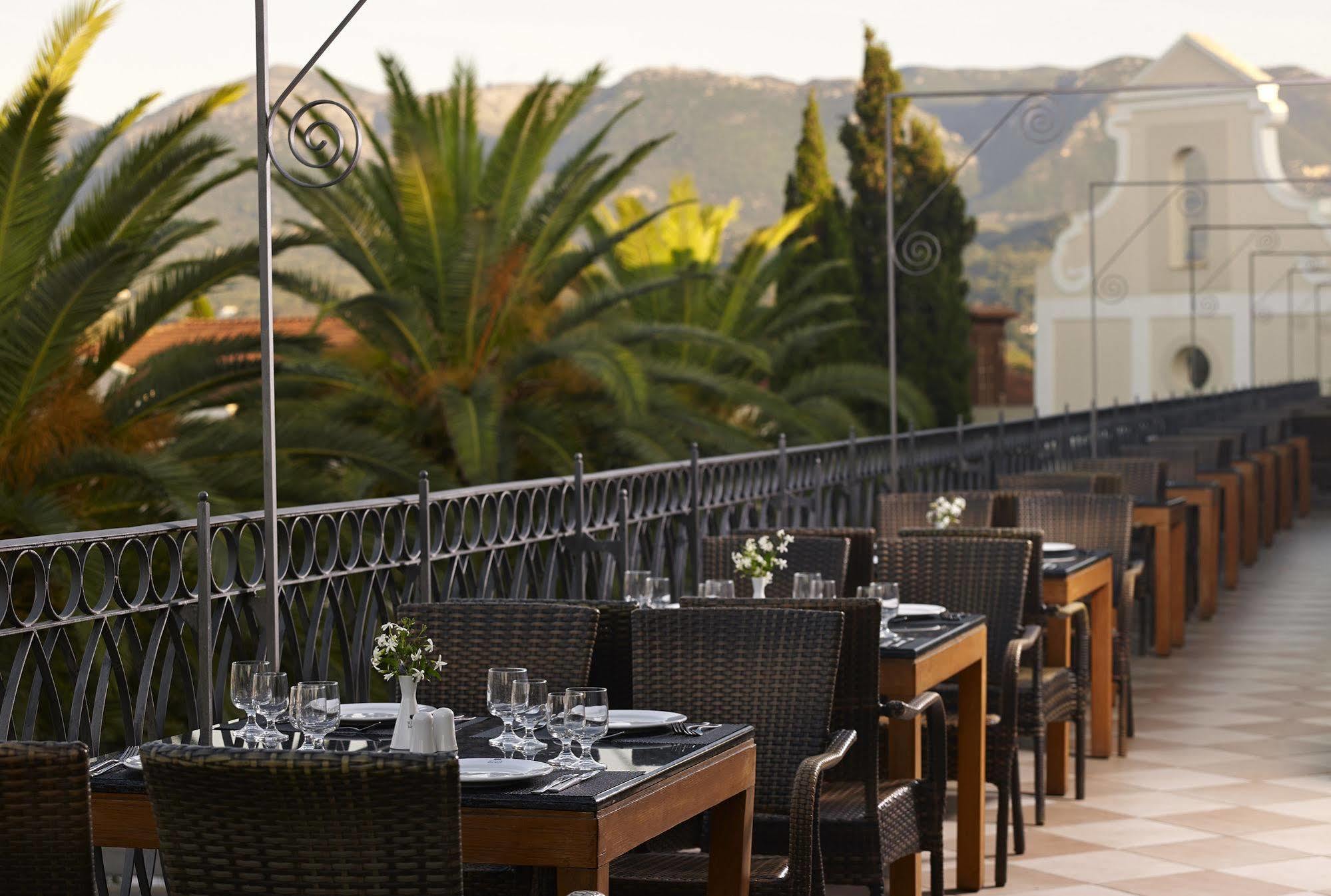 Roda Beach Resort & Spa 외부 사진